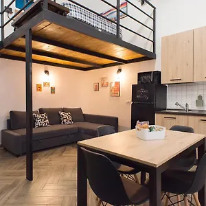 Madaleni Plebiscito Apartment Naples